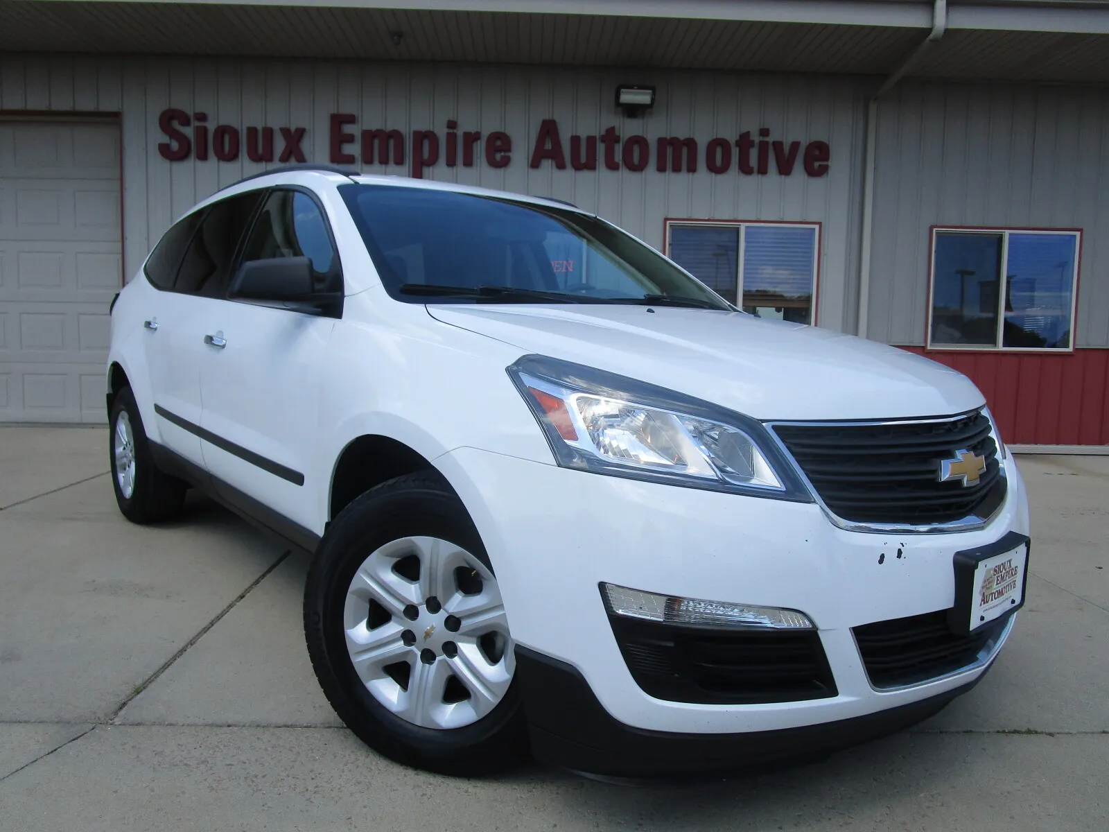2017 CHEVROLET Traverse LS for sale in Tea, SD