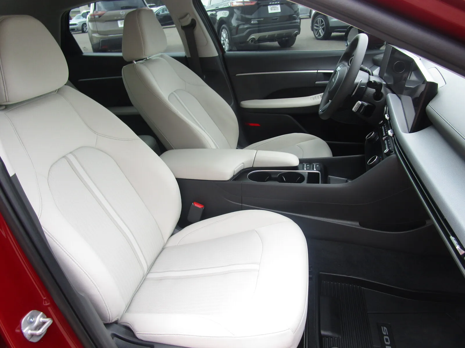 Hyundai Sonata photo 12