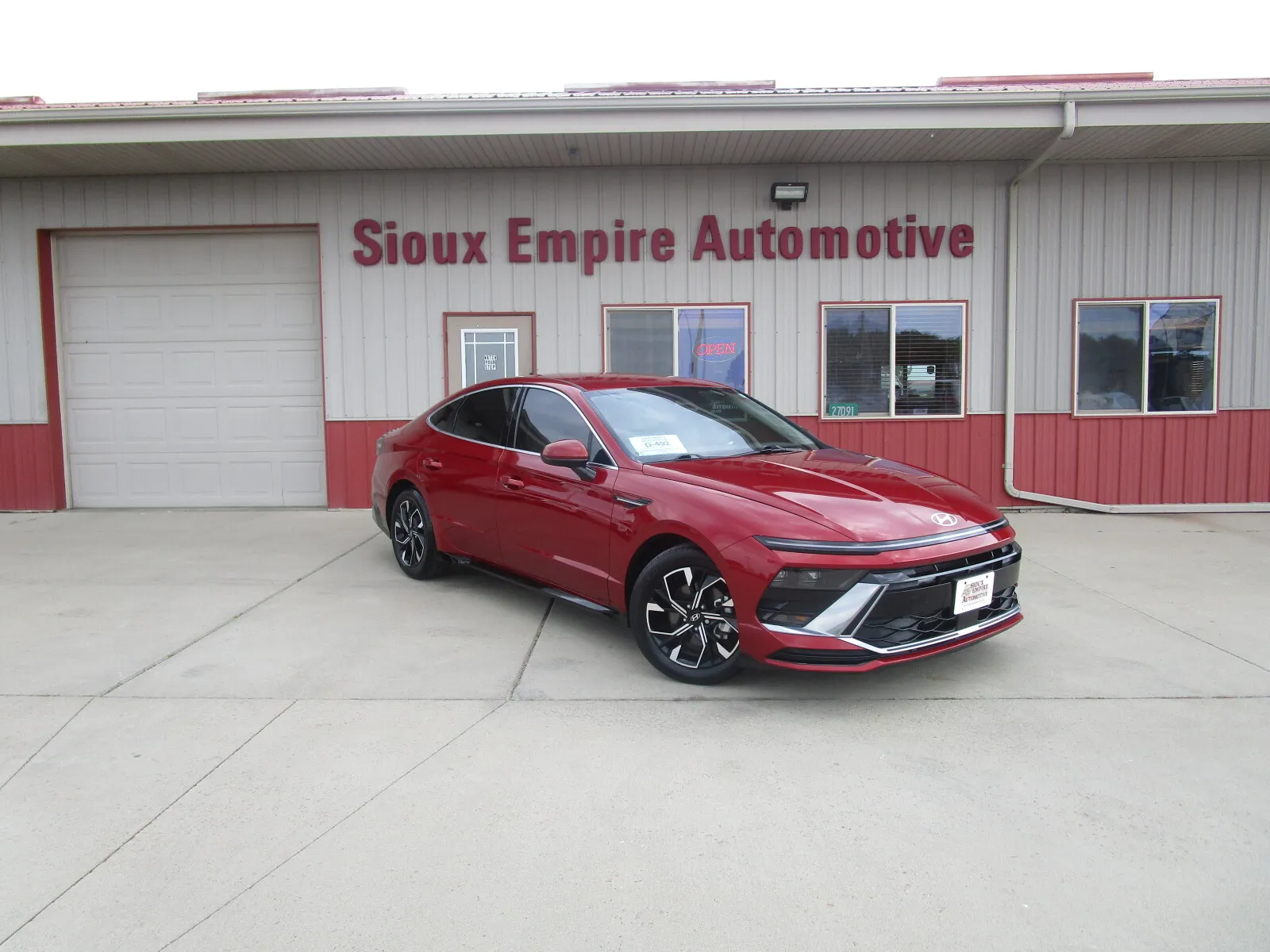 Red 2024 HYUNDAI SONATA SEL for sale in Tea, SD
