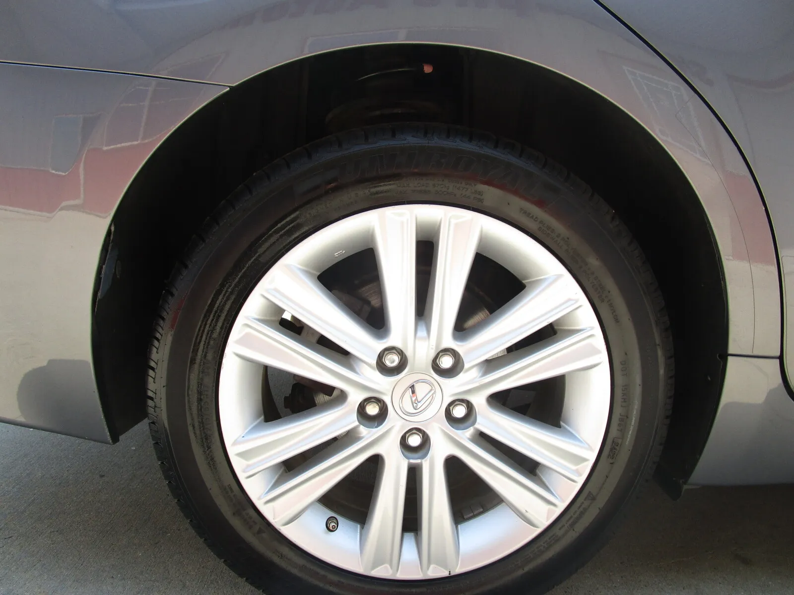 Lexus ES photo 5