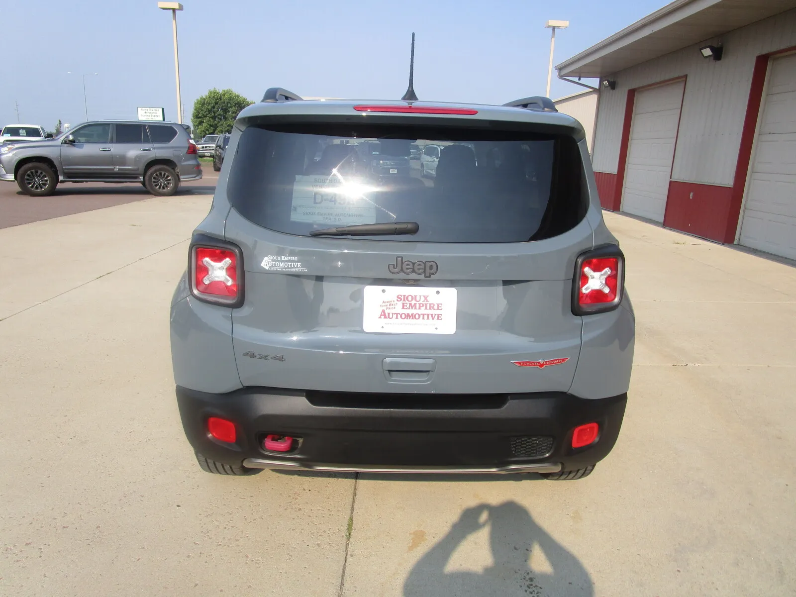 Jeep Renegade photo 8