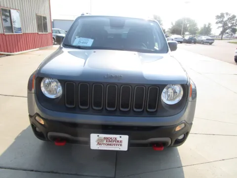 More photos of 2018 JEEP RENEGADE Trailhawk at Sioux Empire Automotive, SD