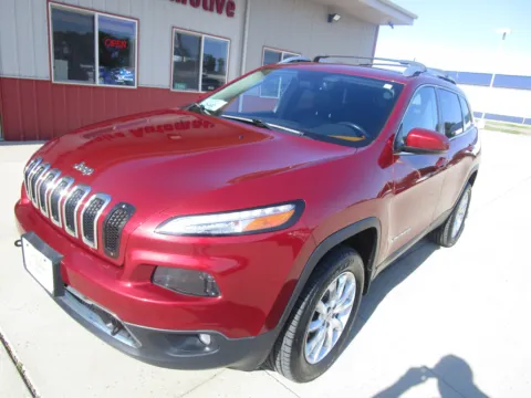 Another view of 2016 JEEP CHEROKEE Limited for sale in Tea, SD at Sioux Empire Automotive