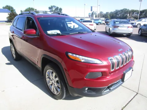 More photos of 2016 JEEP CHEROKEE Limited at Sioux Empire Automotive, SD
