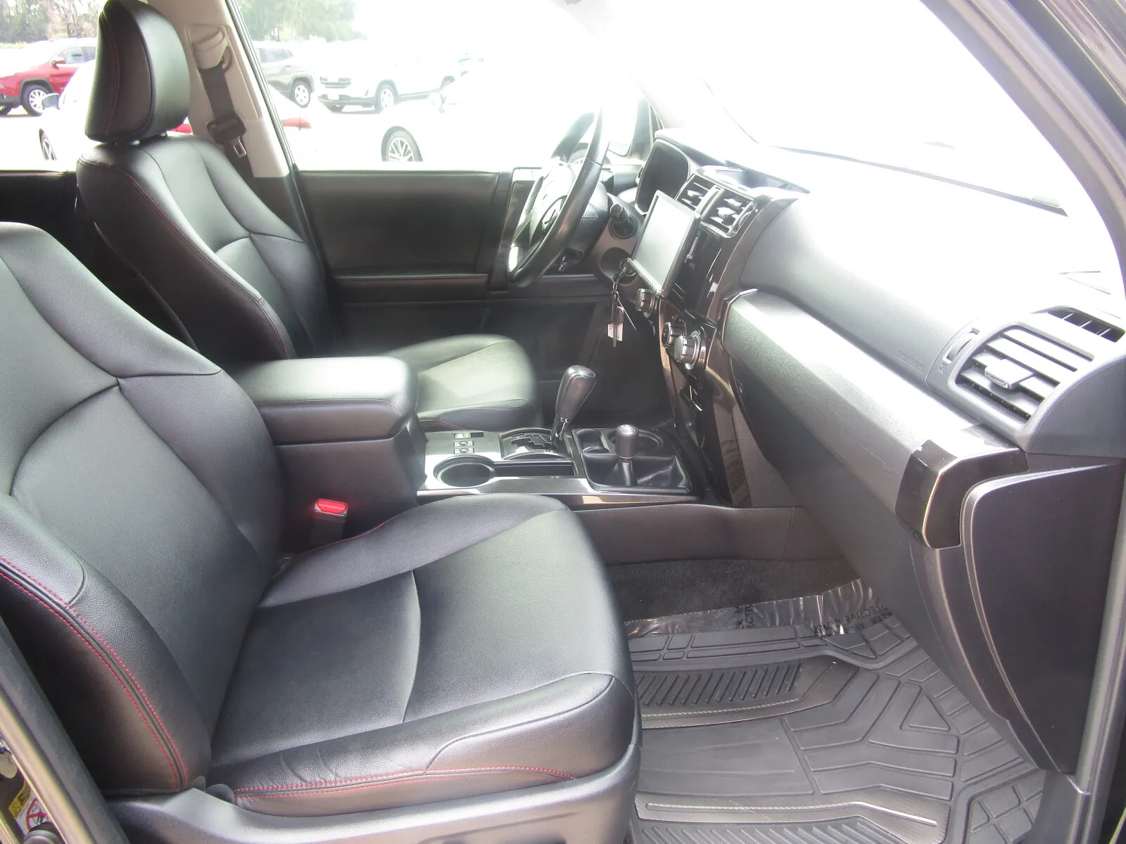 Toyota 4Runner photo 18