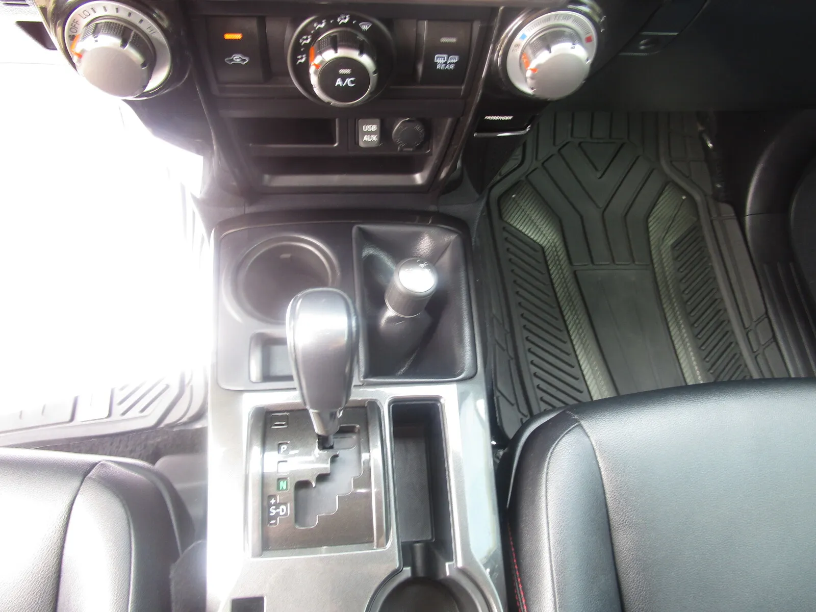 Toyota 4Runner photo 14