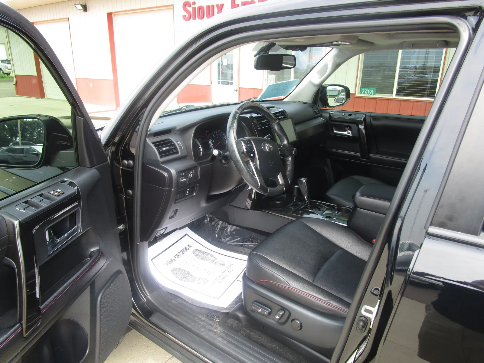Toyota 4Runner photo 11