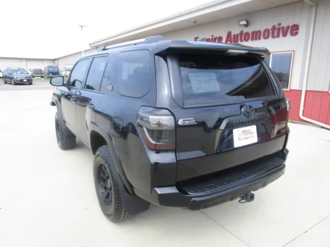 More photos of 2016 TOYOTA 4RUNNER SR5 at Sioux Empire Automotive, SD
