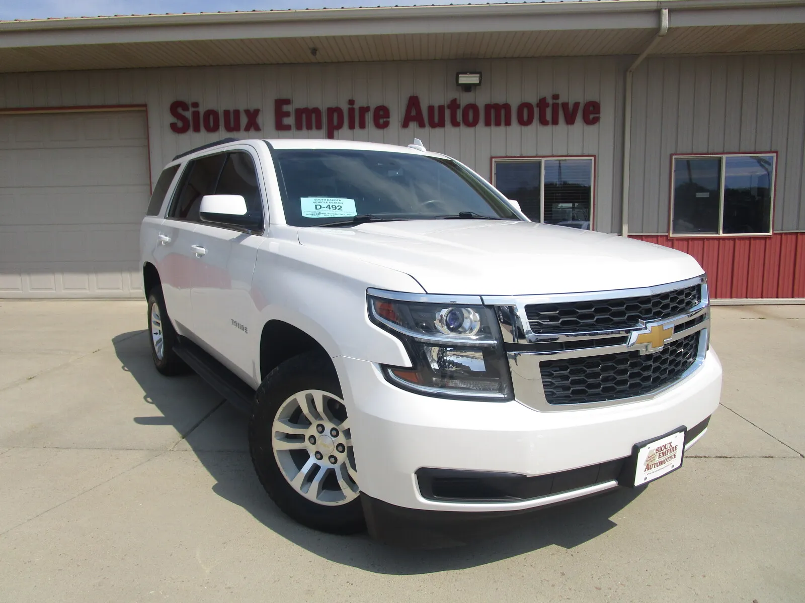 White 2016 CHEVROLET Tahoe LT for sale in Tea, SD
