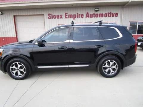Photos of 2020 KIA Telluride EX for sale in Tea, SD at Sioux Empire Automotive