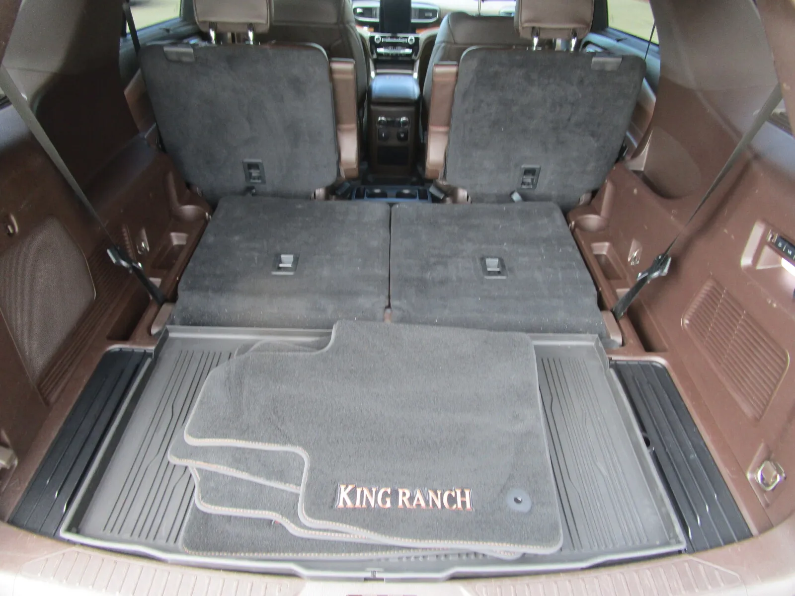 Ford Explorer photo 27