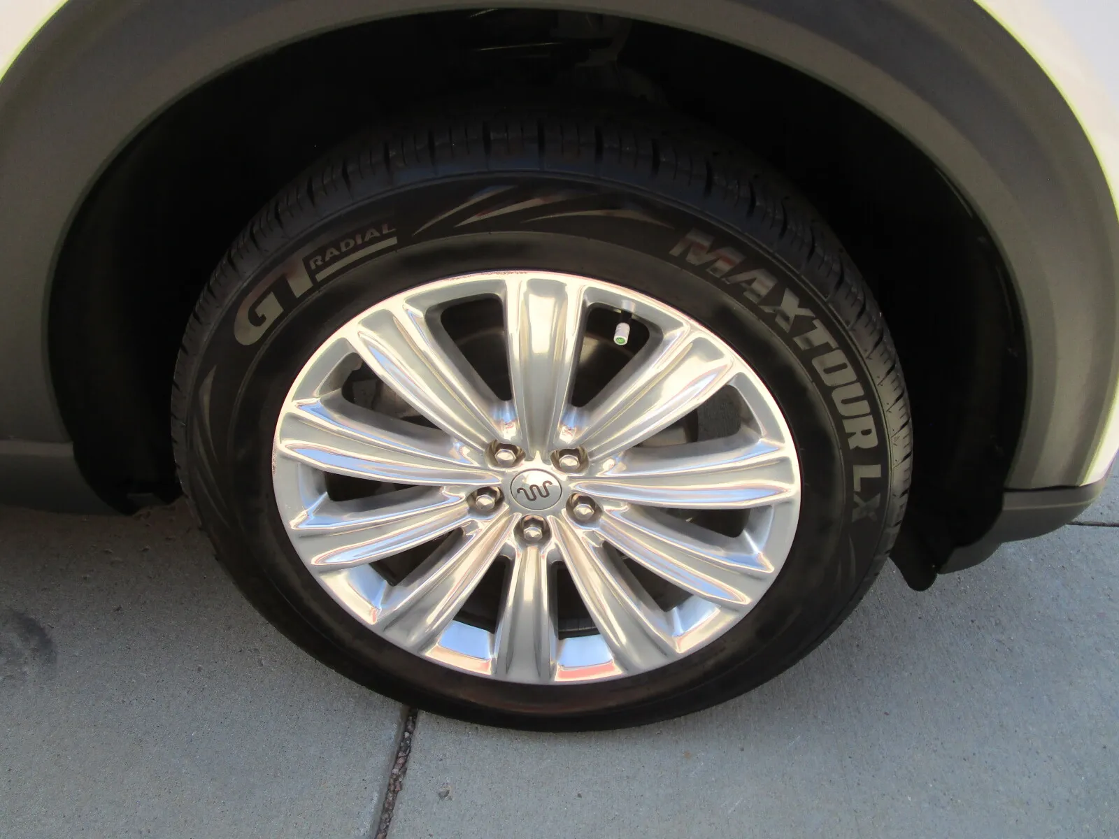 Ford Explorer photo 30