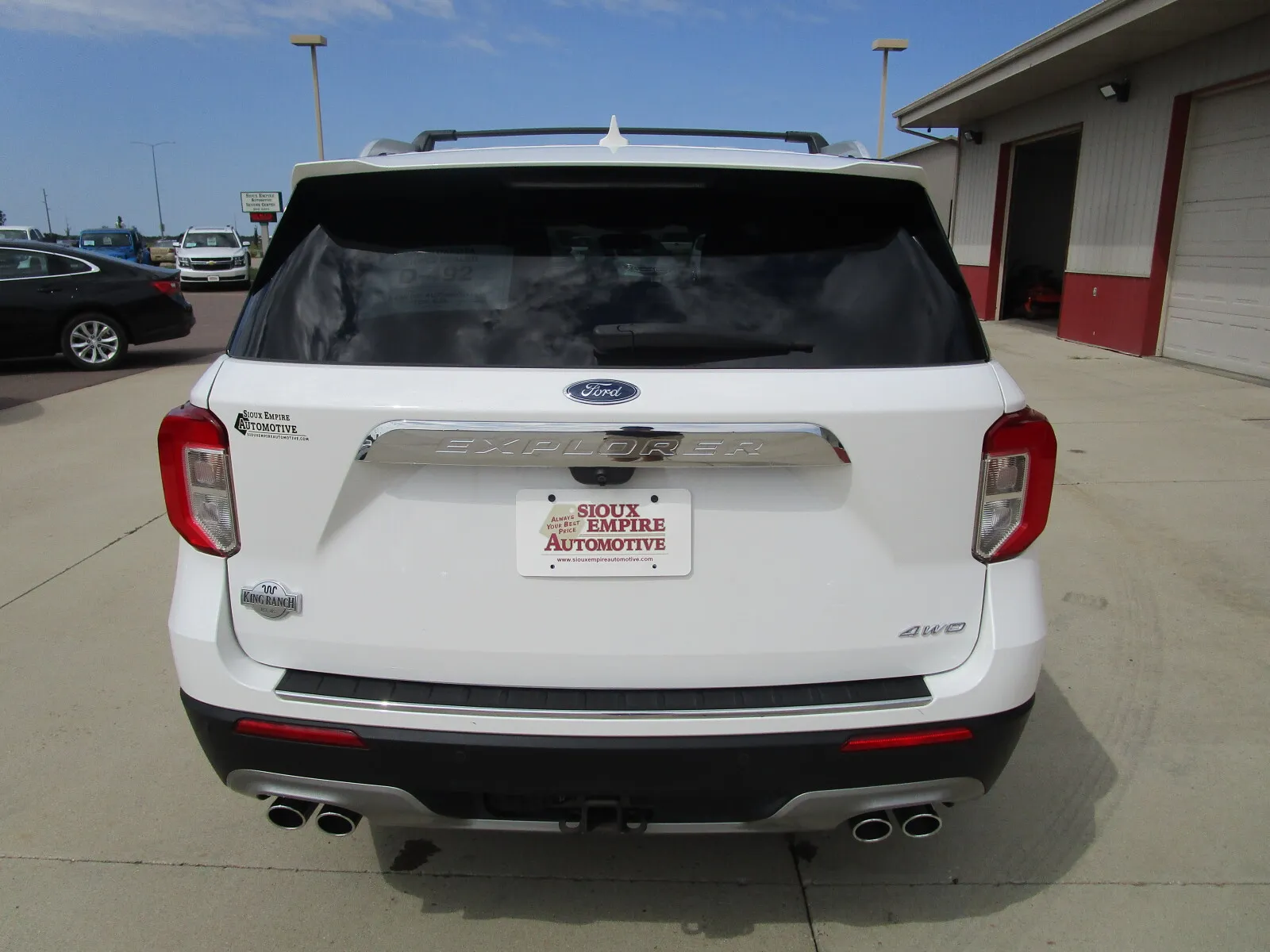 Ford Explorer photo 7