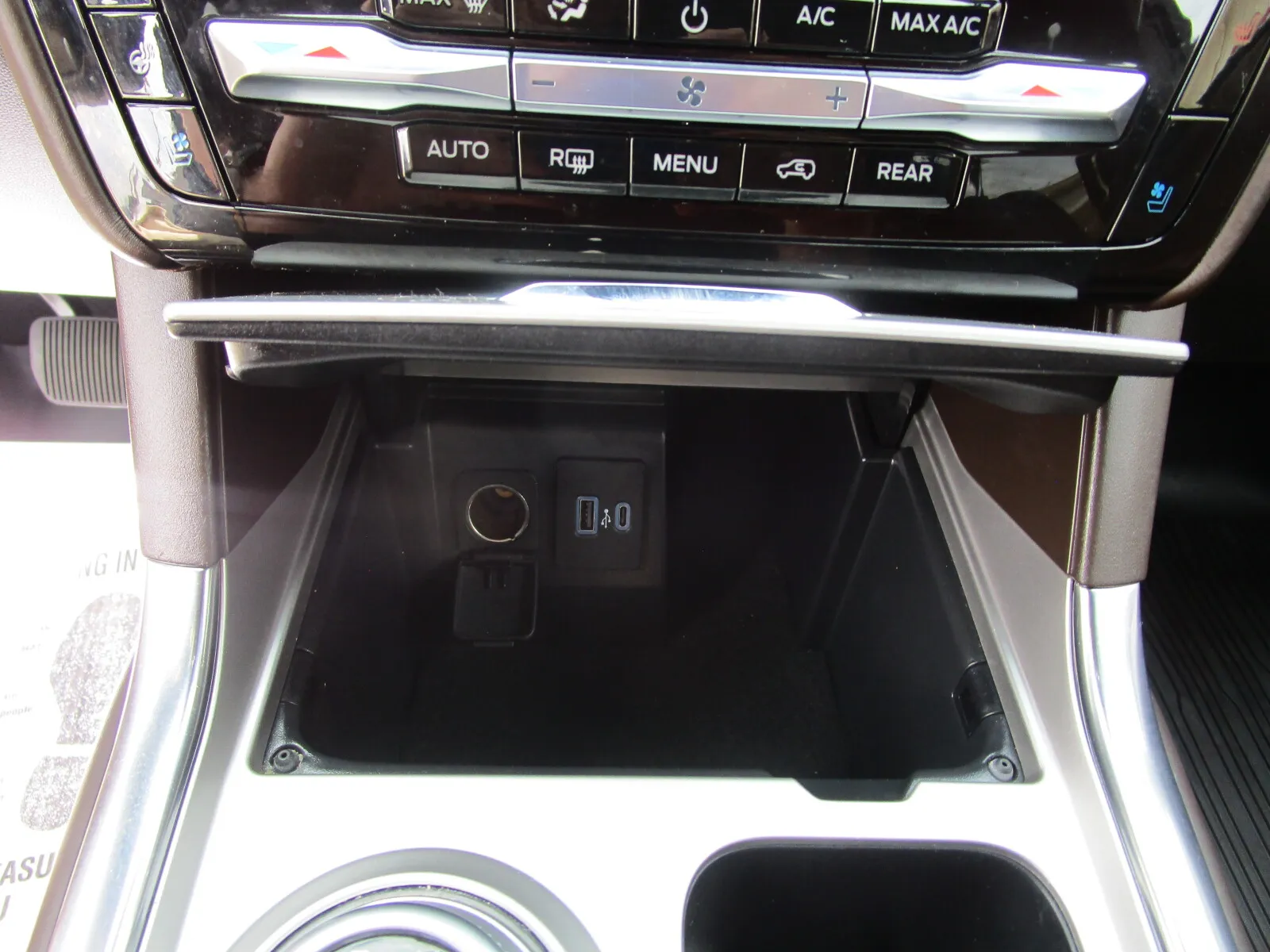 Ford Explorer photo 18