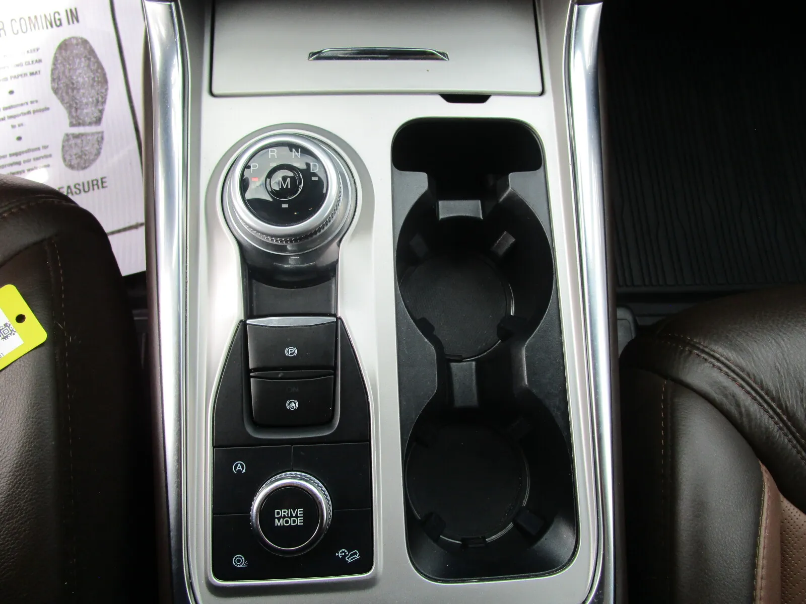 Ford Explorer photo 16