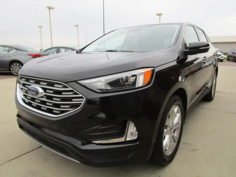 More photos of 2022 FORD Edge Titanium at Sioux Empire Automotive, SD