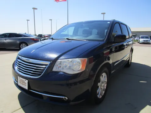 More photos of 2014 CHRYSLER TOWN & COUNTRY Touring at Sioux Empire Automotive, SD