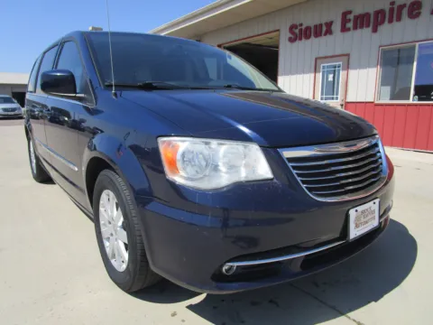 Another view of 2014 CHRYSLER TOWN & COUNTRY Touring for sale in Tea, SD at Sioux Empire Automotive