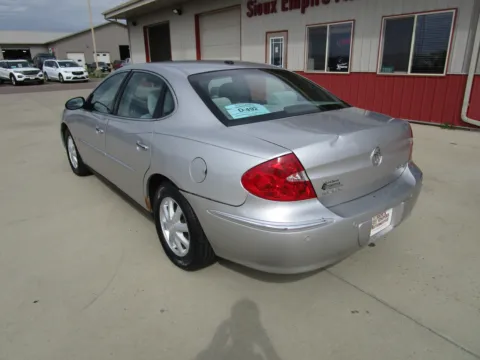 More photos of 2006 BUICK LaCrosse CX at Sioux Empire Automotive, SD