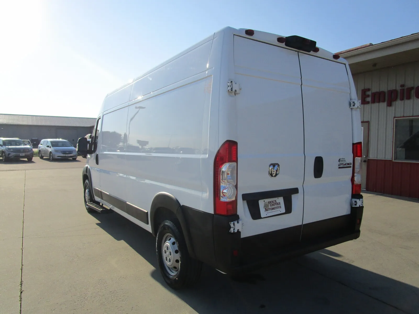 Dodge Commercial ProMaster photo 9