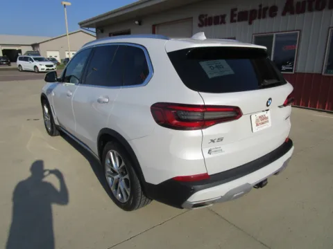 More photos of 2020 BMW X5 40i at Sioux Empire Automotive, SD