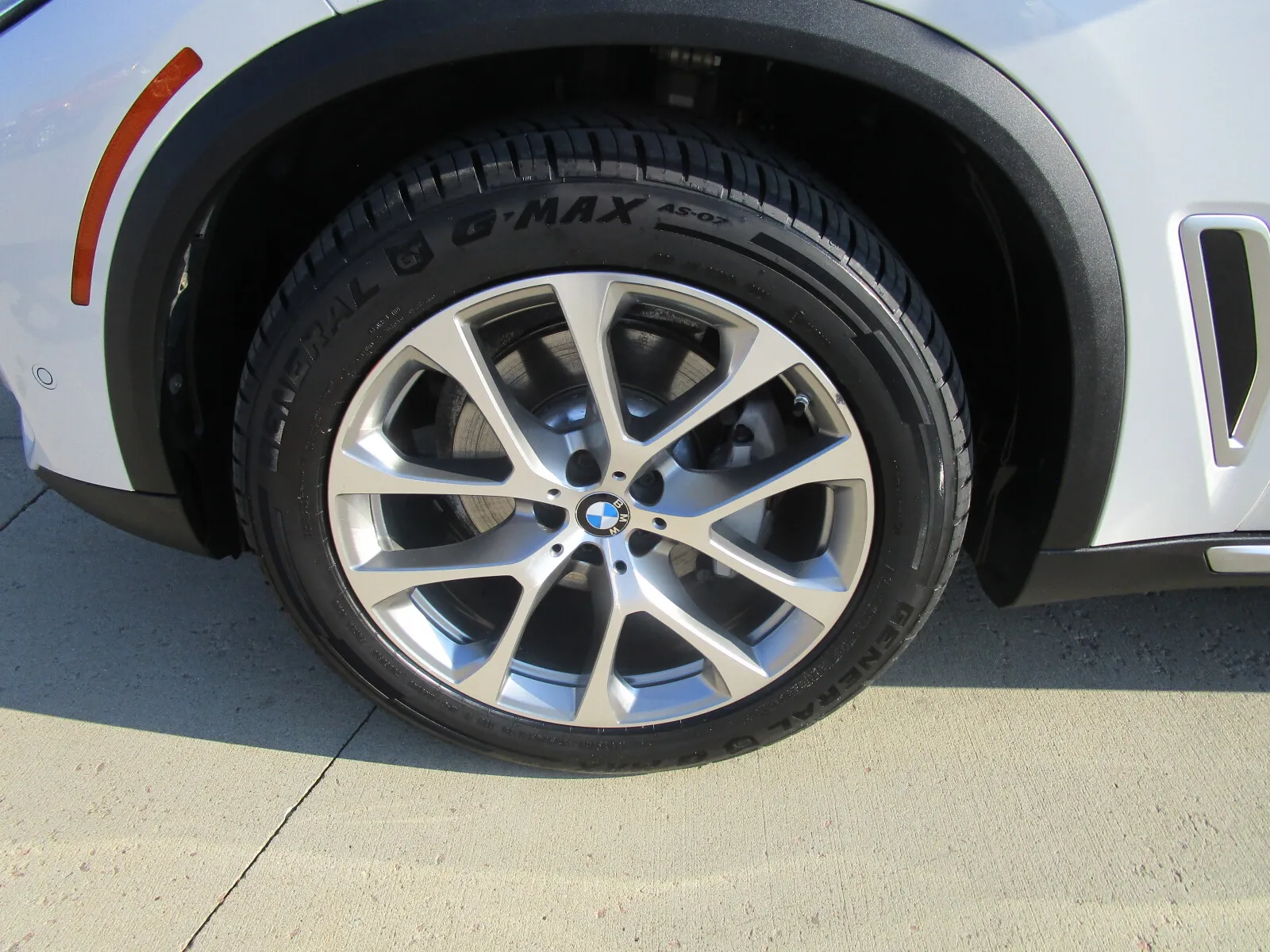 BMW X5 photo 30
