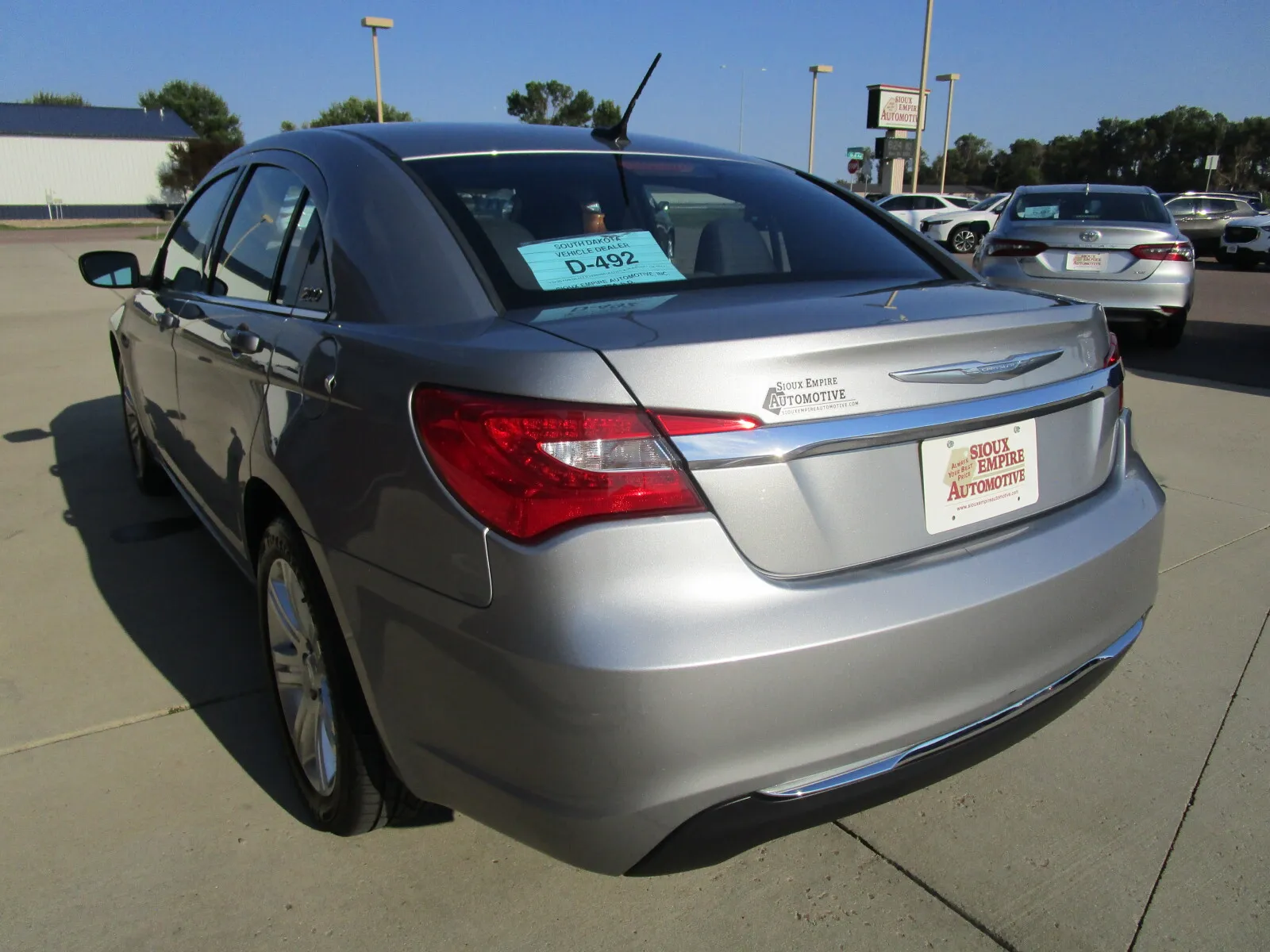 Chrysler 200 photo 7
