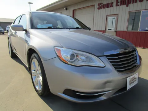 Another view of 2013 CHRYSLER 200 Touring for sale in Tea, SD at Sioux Empire Automotive