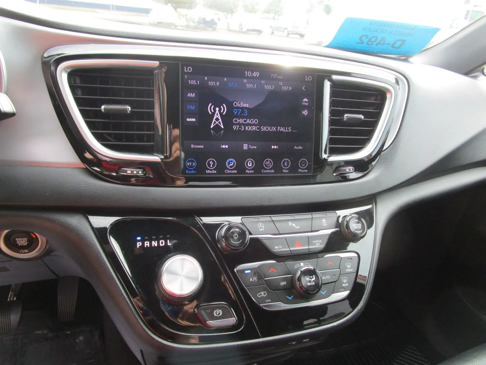 Chrysler Pacifica photo 18