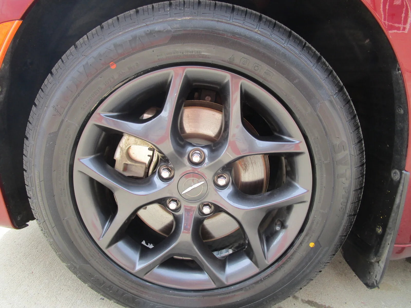 Chrysler Pacifica photo 11
