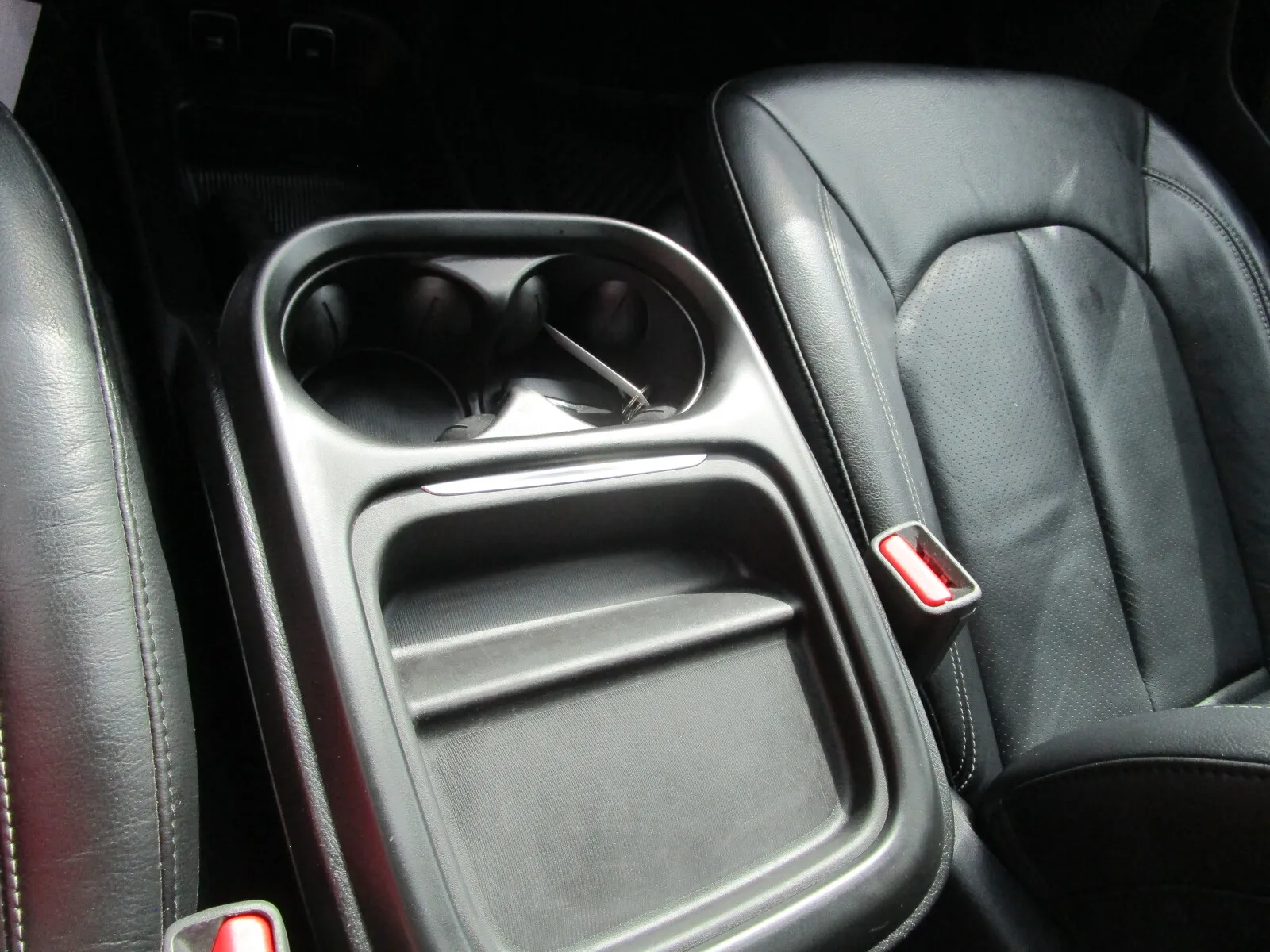 Chrysler Pacifica photo 20
