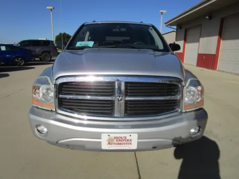 More photos of 2006 DODGE Durango SLT at Sioux Empire Automotive, SD