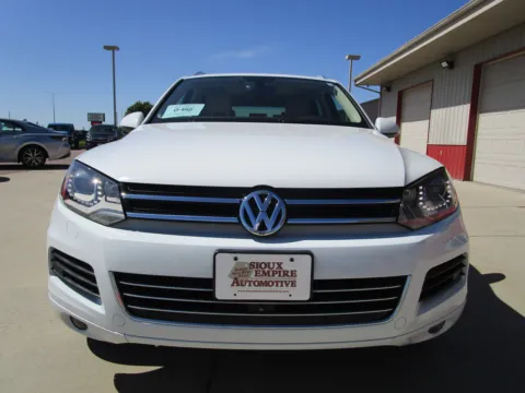 More photos of 2014 VOLKSWAGEN Touareg Sport at Sioux Empire Automotive, SD