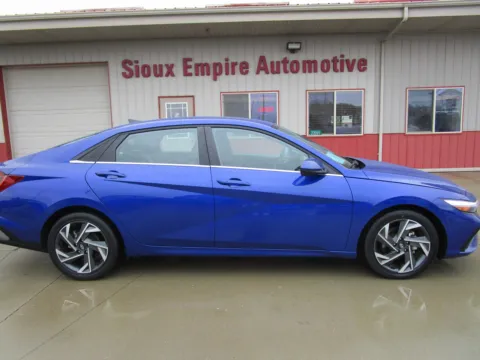 Photos of 2025 HYUNDAI ELANTRA SEL for sale in Tea, SD at Sioux Empire Automotive