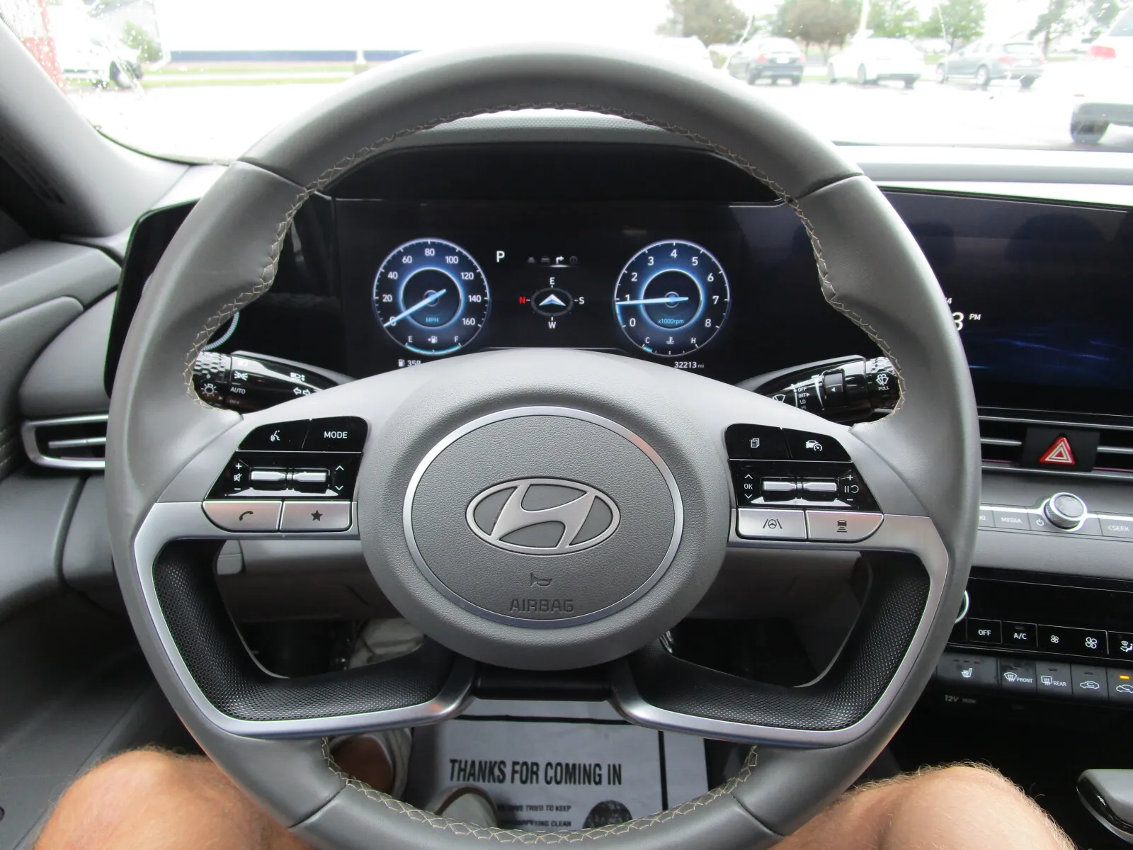 Hyundai Elantra photo 10