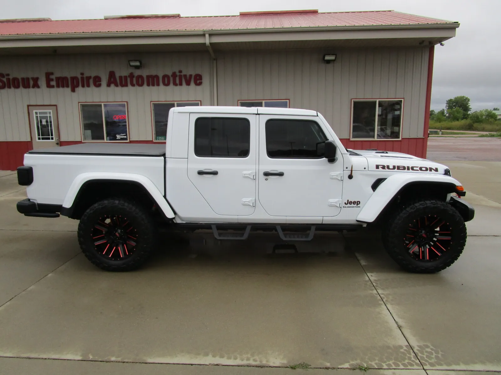Jeep Gladiator photo 8