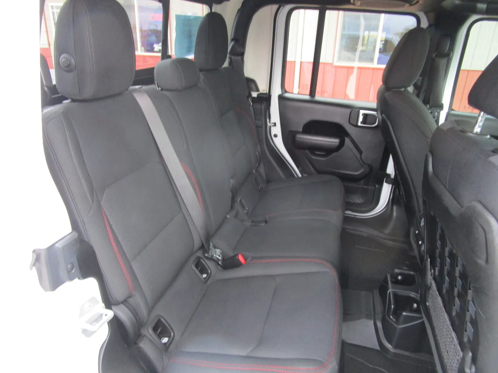 Jeep Gladiator photo 18