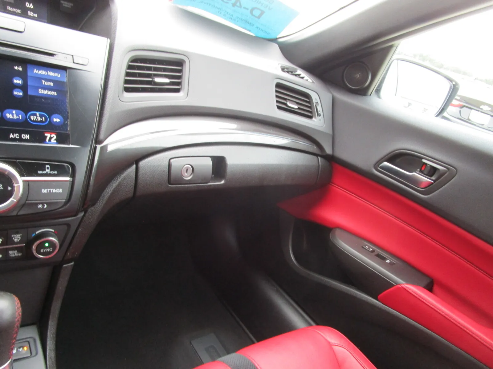 Acura ILX photo 17
