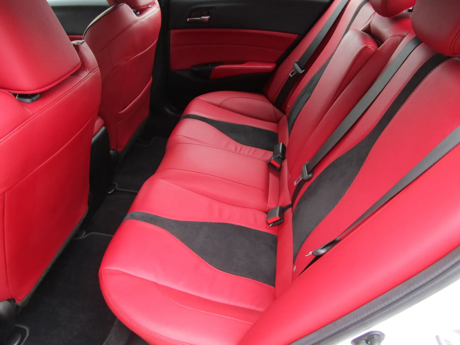 Acura ILX photo 20