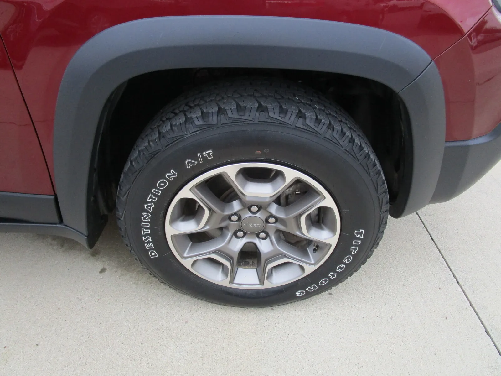 Jeep Cherokee photo 20