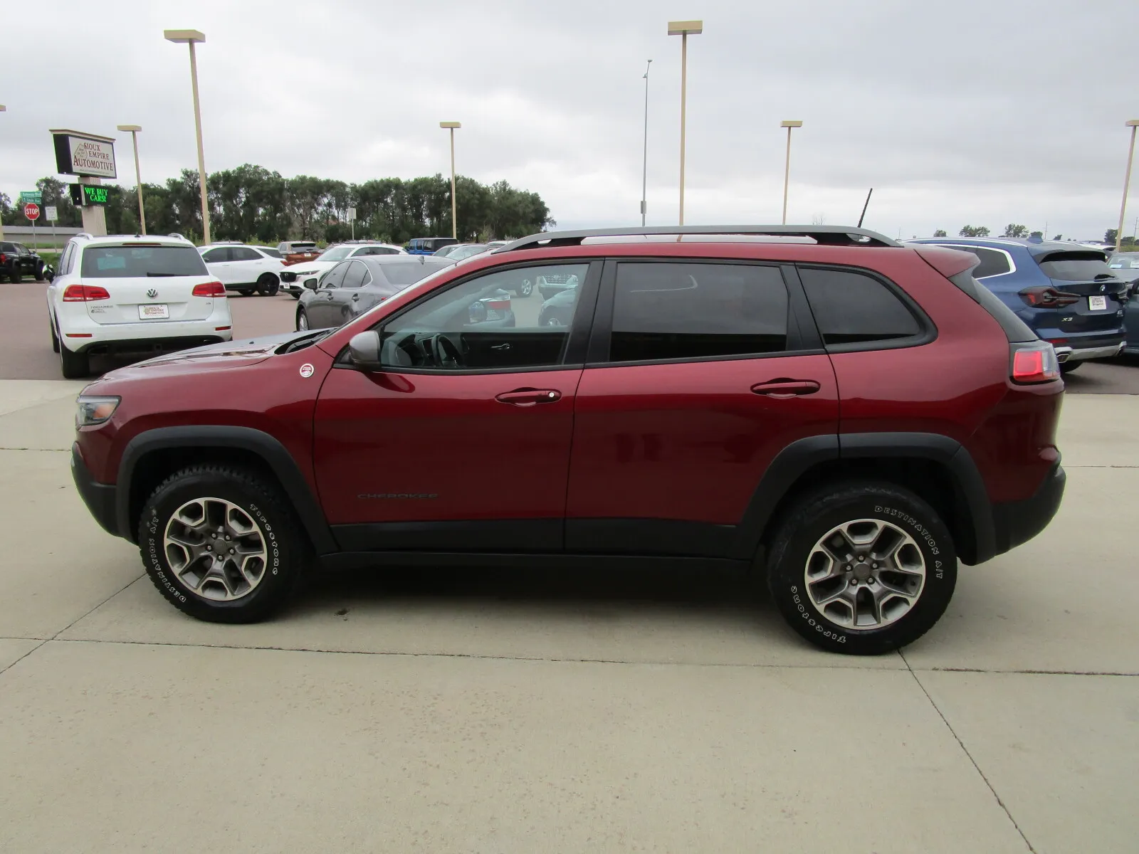 Jeep Cherokee photo 4