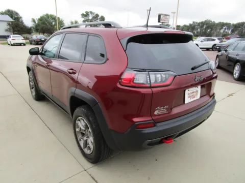More photos of 2020 JEEP Cherokee Trailhawk at Sioux Empire Automotive, SD