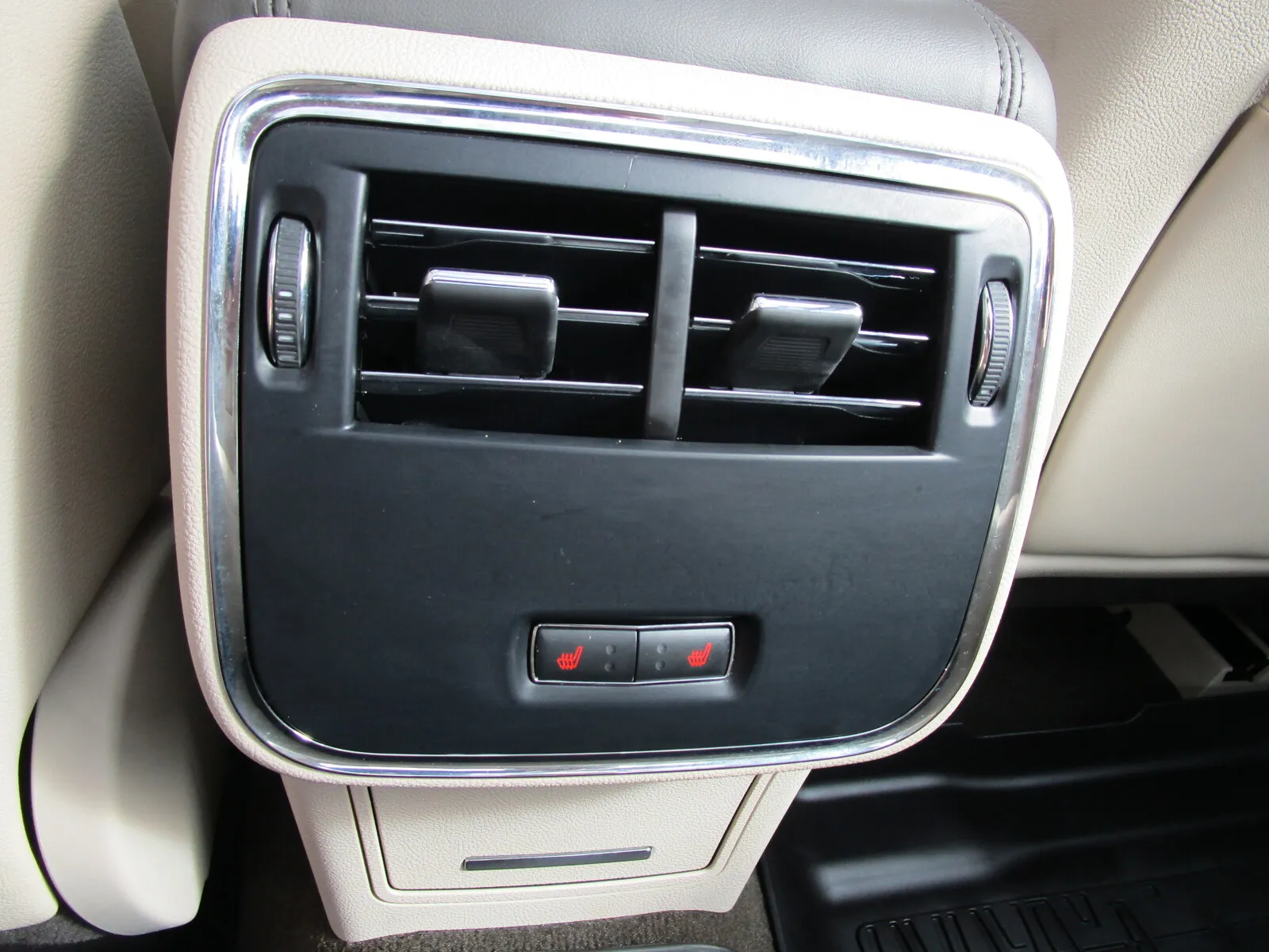 Lincoln Continental photo 24