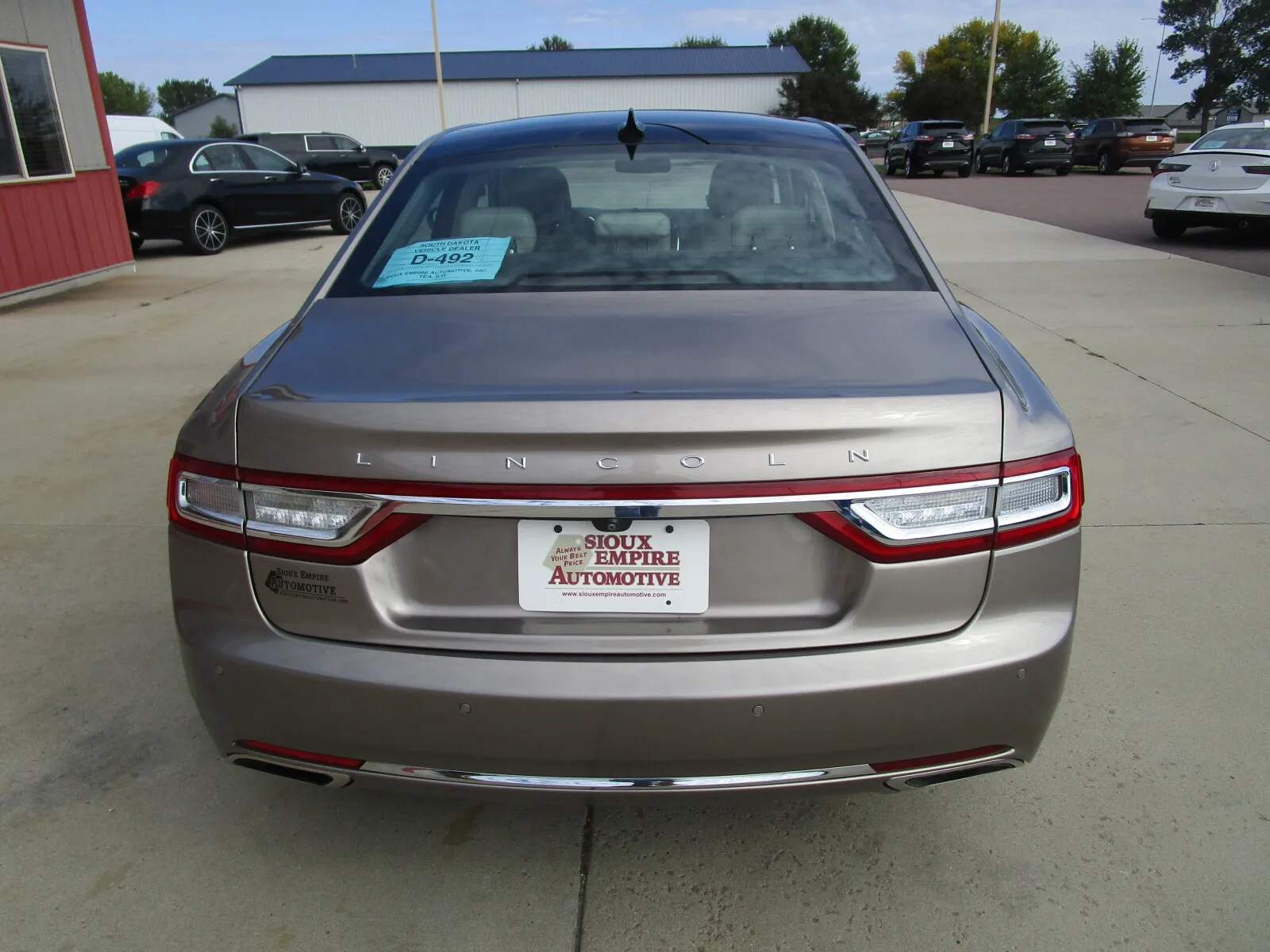 Lincoln Continental photo 6