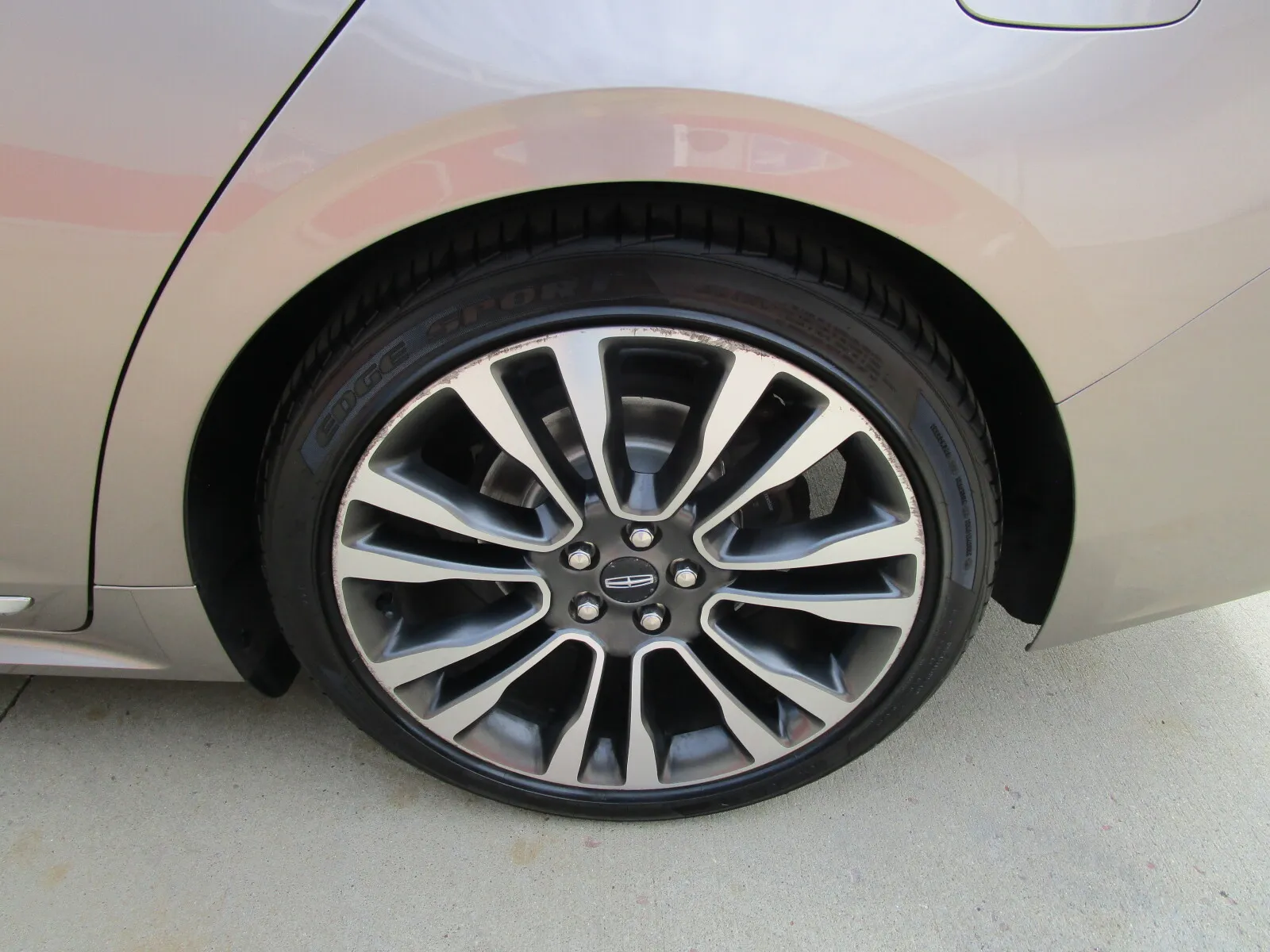 Lincoln Continental photo 29