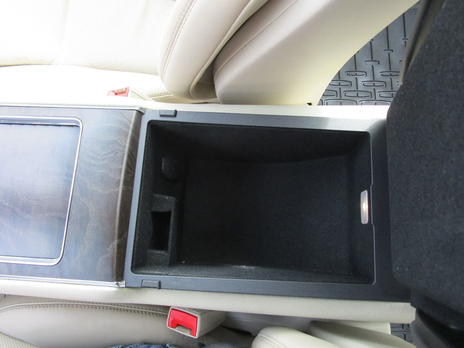 Lincoln Continental photo 18