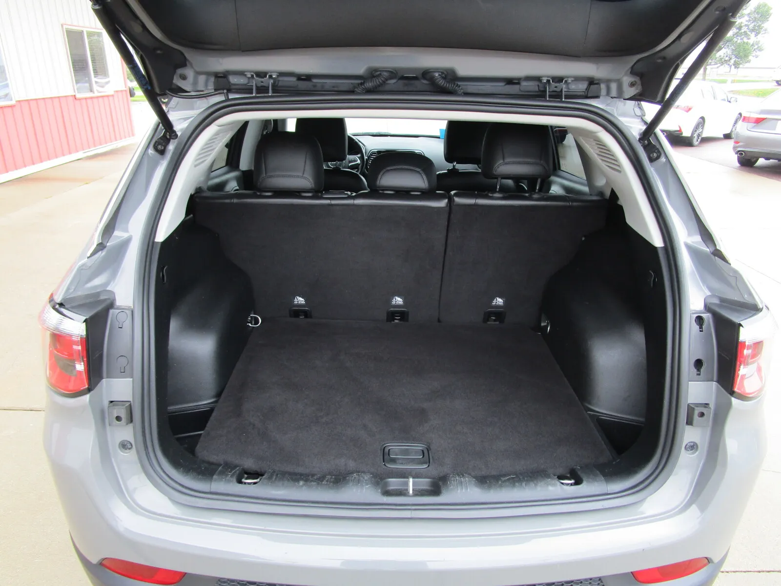 Jeep Compass photo 11