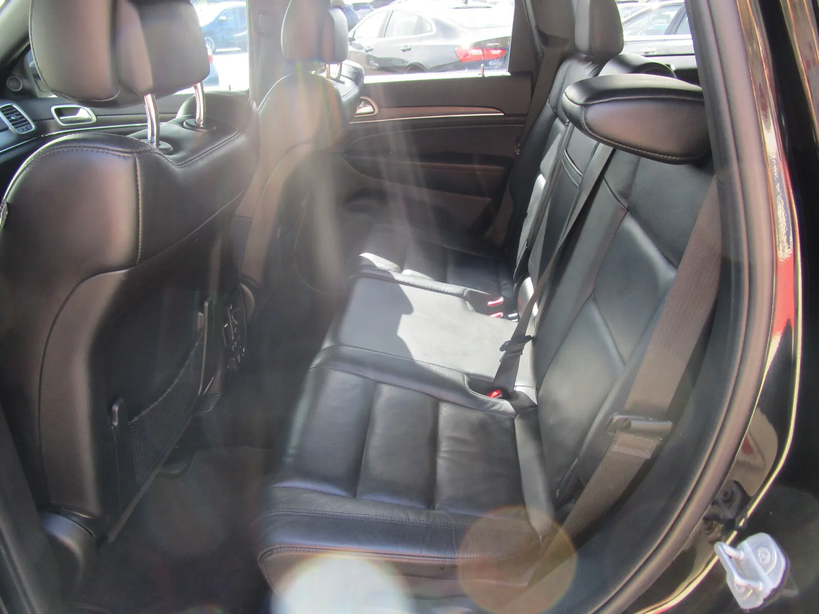 Jeep Grand Cherokee photo 18