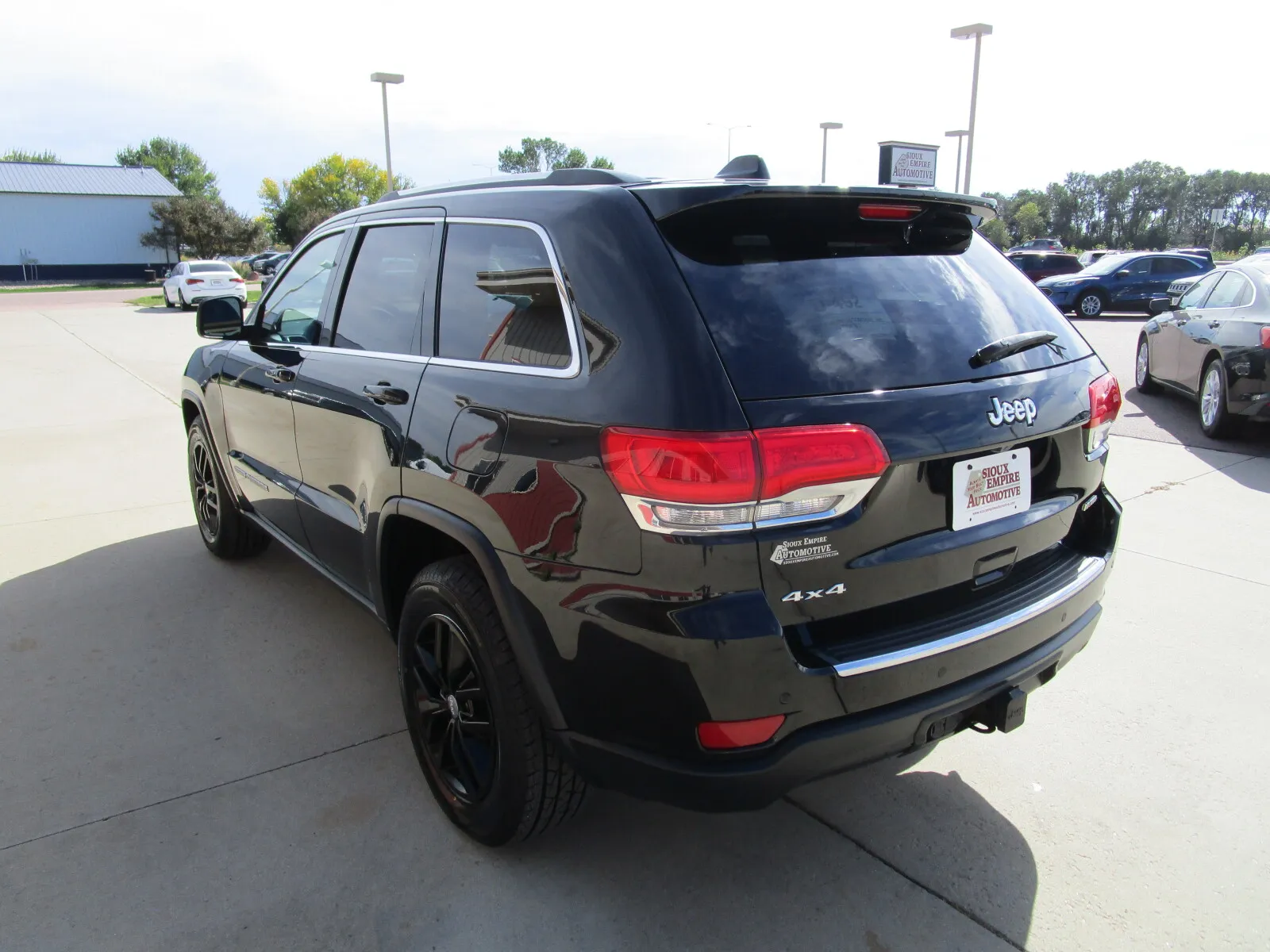 Jeep Grand Cherokee photo 5
