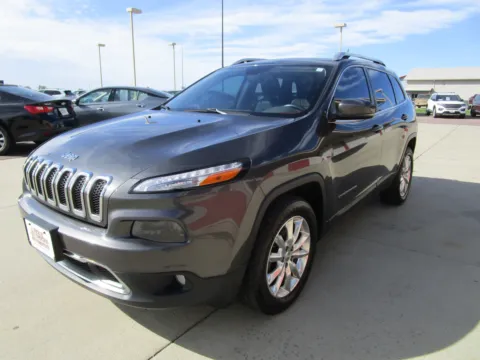Another view of 2016 JEEP CHEROKEE Limited for sale in Tea, SD at Sioux Empire Automotive